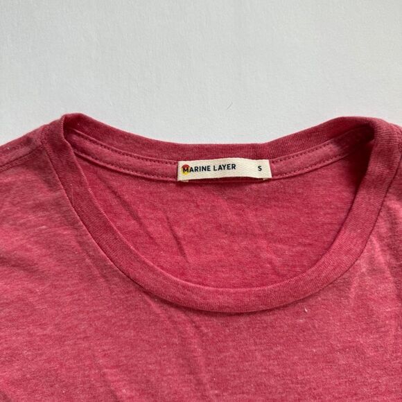 Marine Layer Signature Crew Graphic Tee in Faded Apple Size Small NWOT - Picture 3 of 6